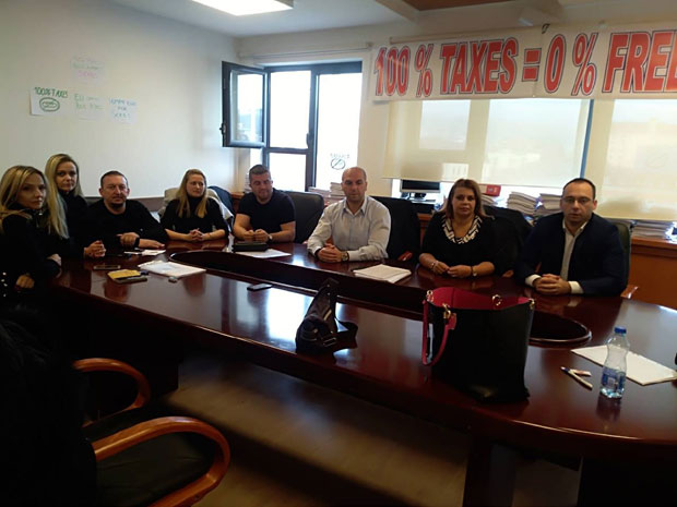 Симић: Хан забринут због мера Приштине, не очекује скоро укидање